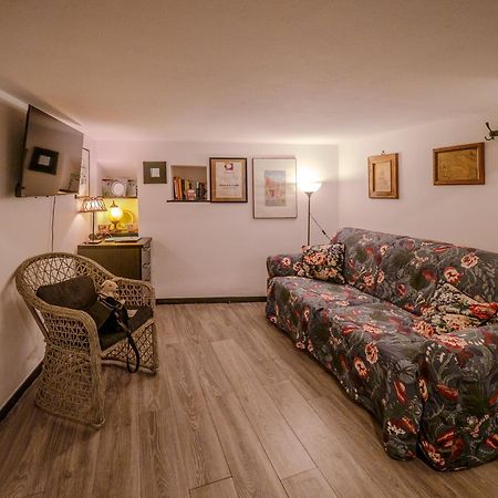 Petrella'S Point Studio With Ac Vernazza Luaran gambar
